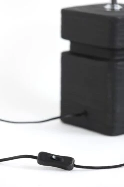 Tischleuchte Amta - Black -Möbelhaus Amta zwart 2 1300 1000 scaled 1