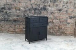 Kabinett Imad -Möbelhaus Cabinet Imad zwart Mokana Meubelen 3 1300 1000 scaled 1