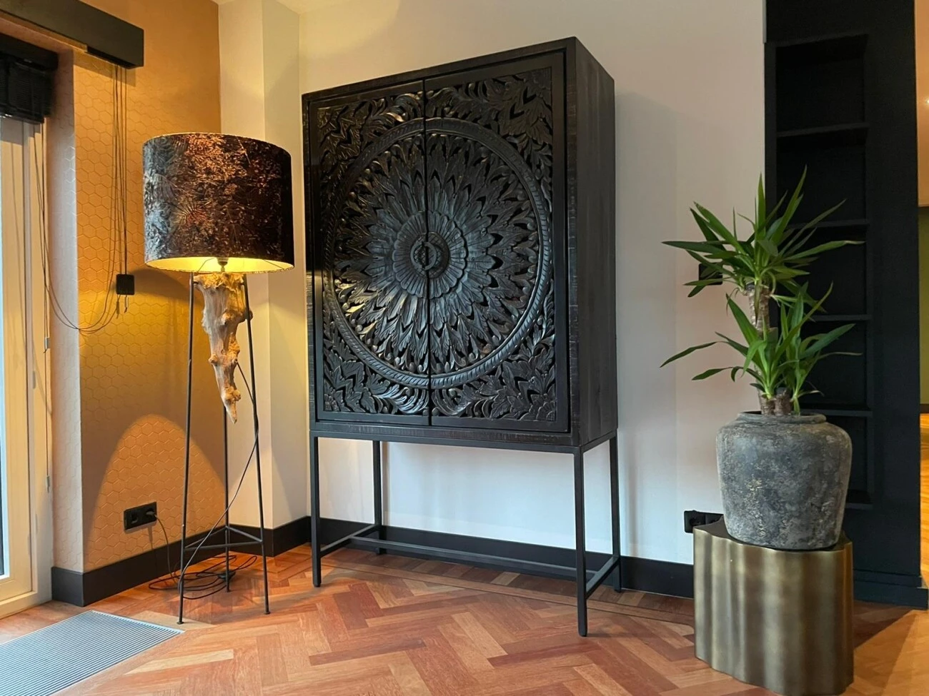 Casina Aufbewahrungsschrank 1 Casina Aufbewahrungsschrank