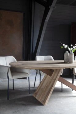 Esszimmertisch Induno -Möbelhaus Eetkamertafel Induno druppel Mokana Meubelen 2 1300 1000 scaled 1