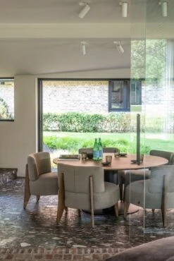 Azul -Möbelhaus Fauteuil Low Dining Azul Mokana Meubelen 3 1300 1000 scaled 1