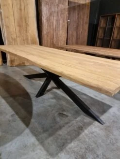 Esstisch Kulitan - U-Fuß