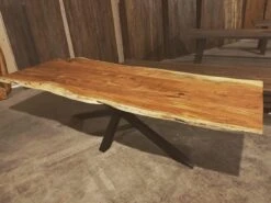 Living Edge Baumstamtisch -Möbelhaus Living edge boomstam tafel acacia hout 1300 1000 scaled 1