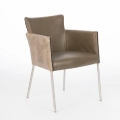 Mombi -Möbelhaus MOMBI2 1300 1000 scaled 1