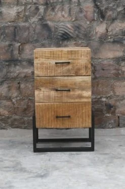 Nachtschrank Parma 3 Schubladen -Möbelhaus Nachtkastje Parma 3 Lades 2 1300 1000 scaled 1