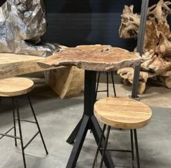 Bartisch La Fuente -Möbelhaus bartafel teak boomstam detail foto 1300 1000 scaled 1